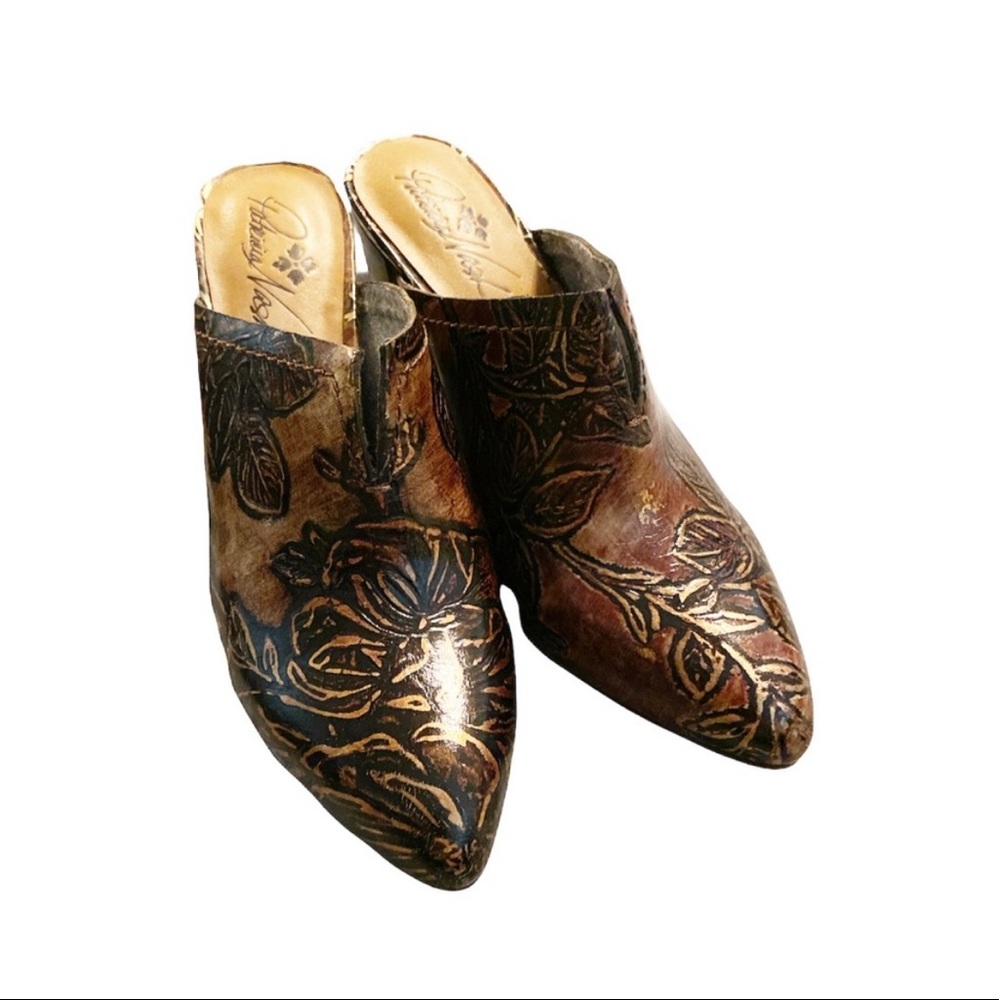 Patricia Nash Rufina Mules